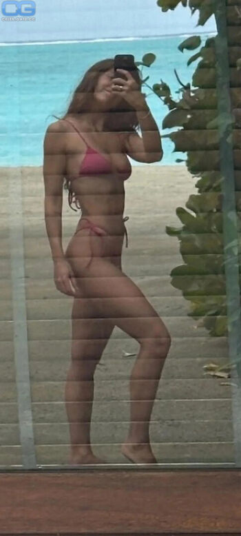 Full leaked Vanessa mai  page private onlyfans photo