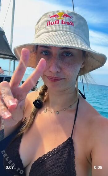 Full leaked Veylarenee private onlyfans photo