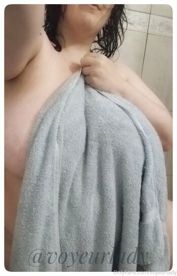 Full leaked Voyeurlady private onlyfans photo