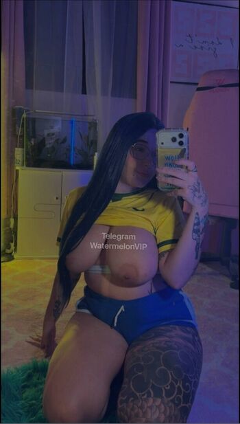 Full leaked Watermelon private onlyfans photo