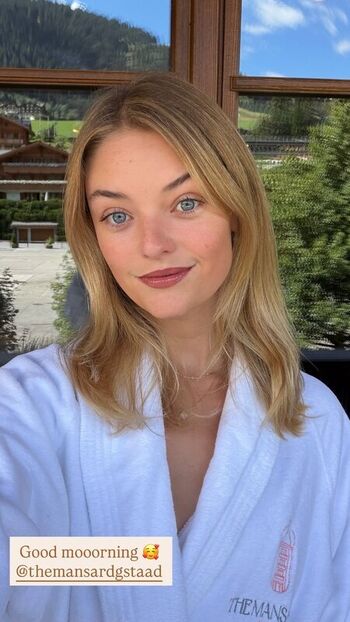 Willow Hand