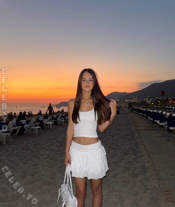 Full leaked Xdshka private onlyfans photo