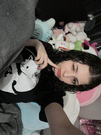 Full leaked Xenluvsmiku page private onlyfans photo