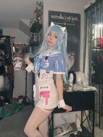 Full leaked Xenluvsmiku private onlyfans photo