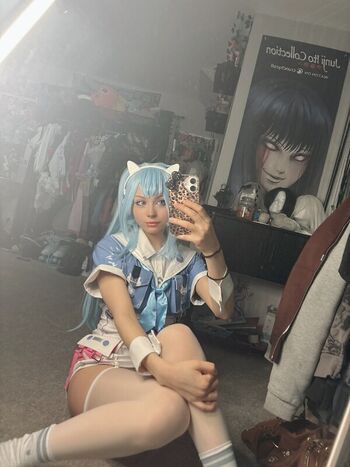 Full leaked Xenluvsmiku private onlyfans photo