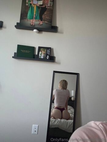 Full leaked Xoxocmichelle private onlyfans photo