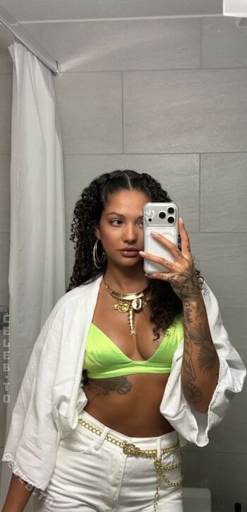 Full leaked Yara issy private onlyfans photo