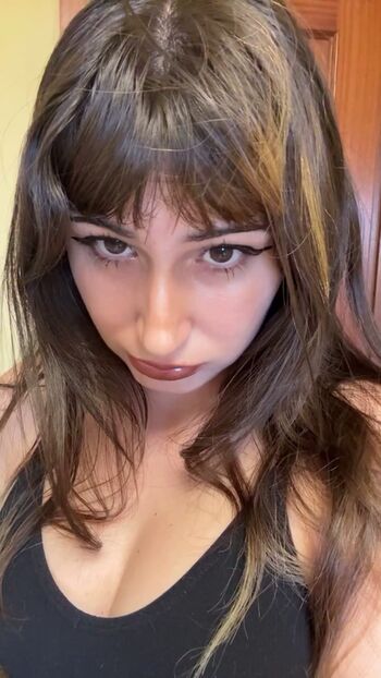 Full leaked Yquen private onlyfans photo