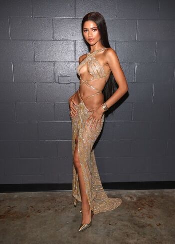Full leaked Zendaya page private onlyfans photo