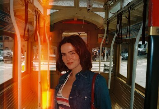 Full leaked Zoey deutch private onlyfans photo